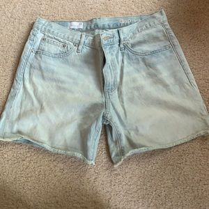 Gap shorts. Never worn. Size 29